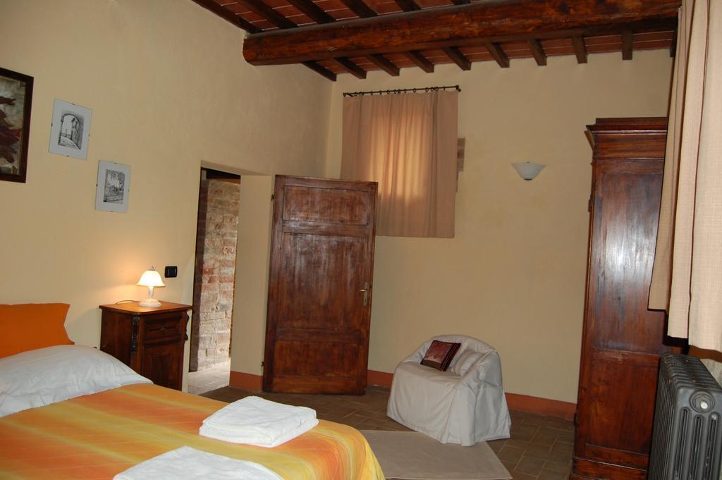 Podere Campovecchio Rapale Habitación foto